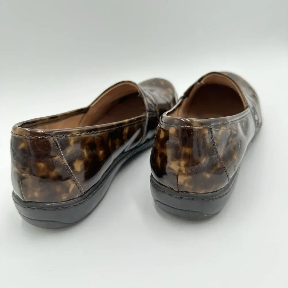 BOC Born Concept Clogs Womens 8 Slip On Shoes Brown Cheetah Patent Faux Leather - Picture 15 of 16